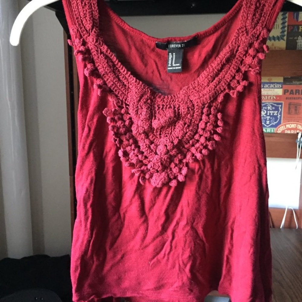 RED BOHO CROCHET CROPPED TANK TOP FOREVER 21 M